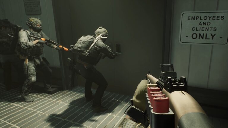Ready or Not best weapon - image from gameplay